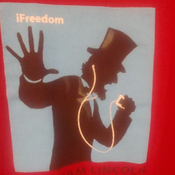 Graphic t-shirt - Picture 3 of 5